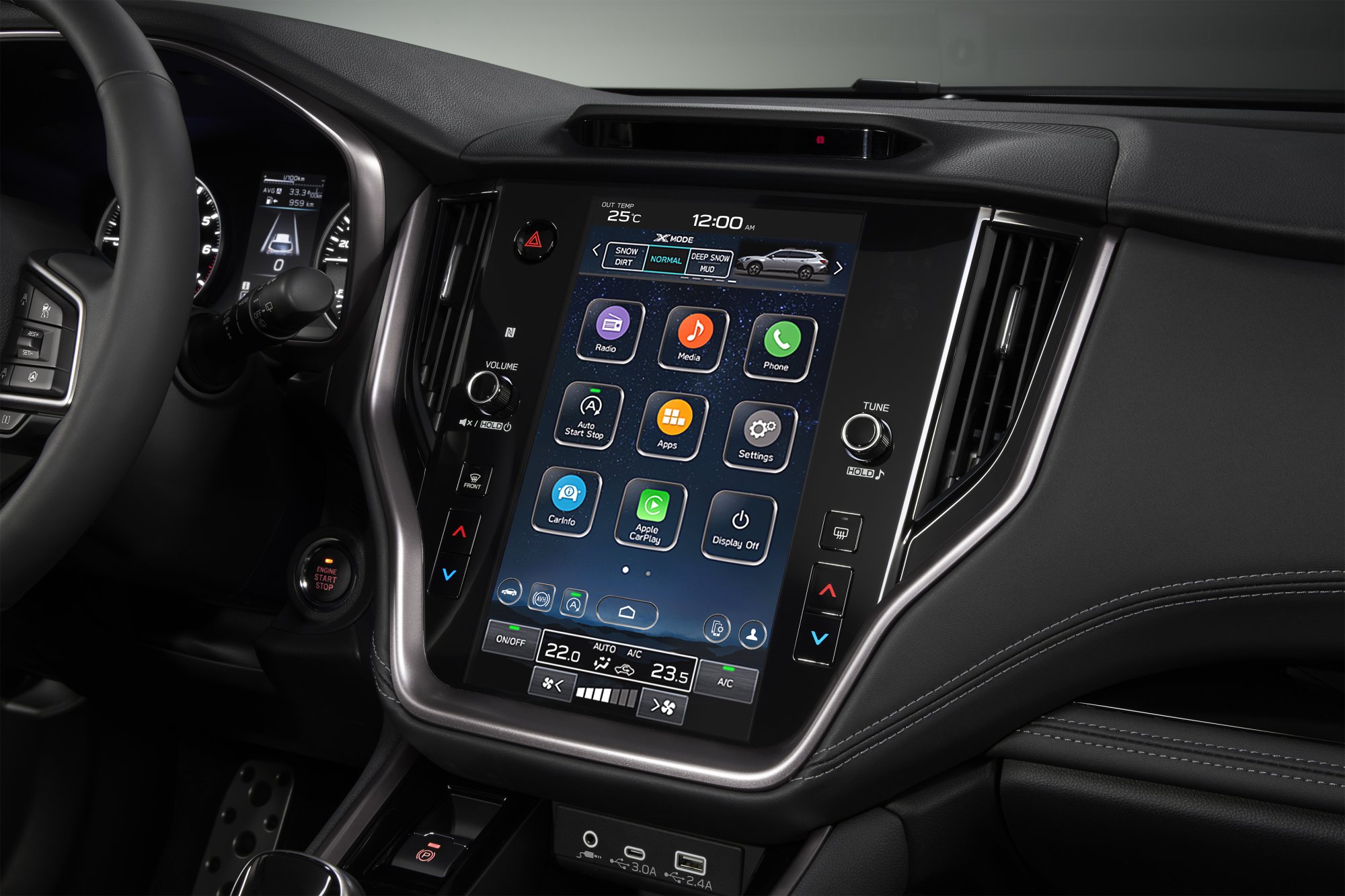 Дауыспен басқарылатын, Apple CarPlay және Android Auto, Bluetooth жүйелері мен 11,6 дюймдік түрлі-түсті сенсорлық дисплейі бар мультимедиа.