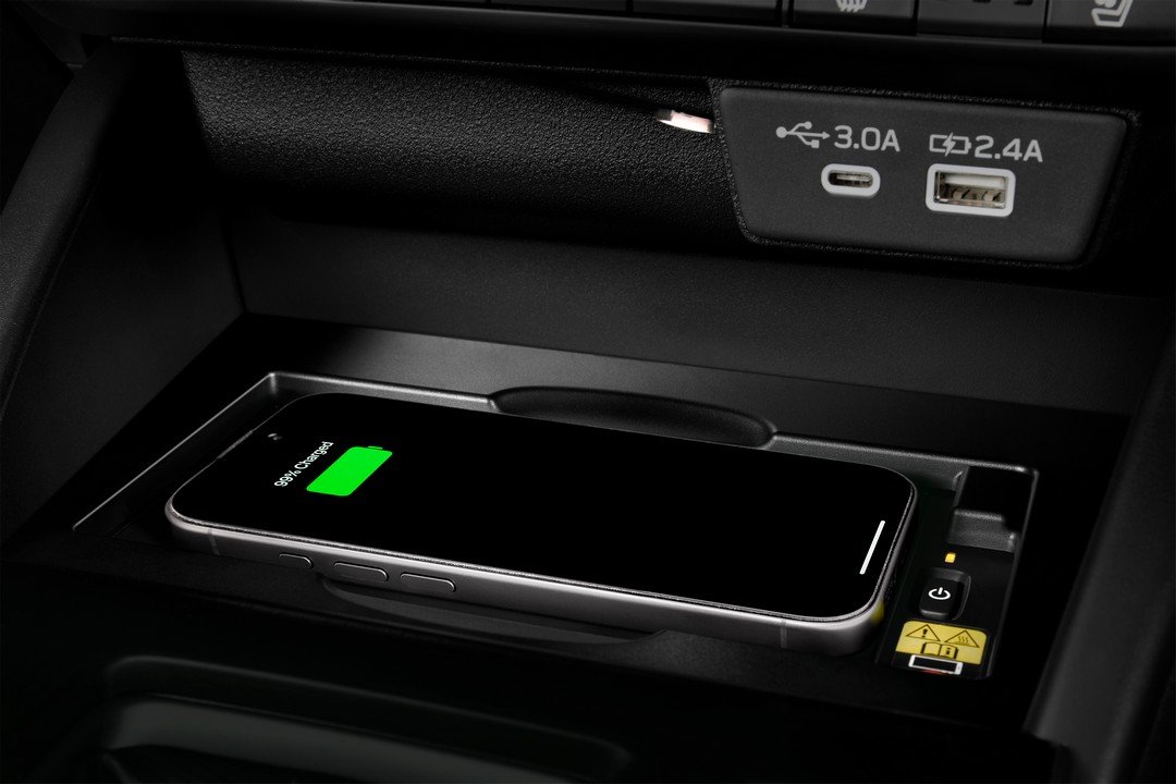 Subaru New Outback, Жолда құрылғыларды ыңғайлы зарядтау 