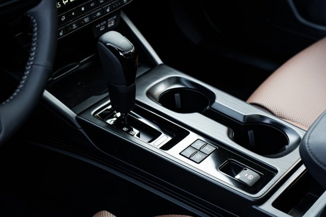 Subaru New Outback, Auto Vehicle Hold автокөлікті автоматты ұстап тұру функциясы