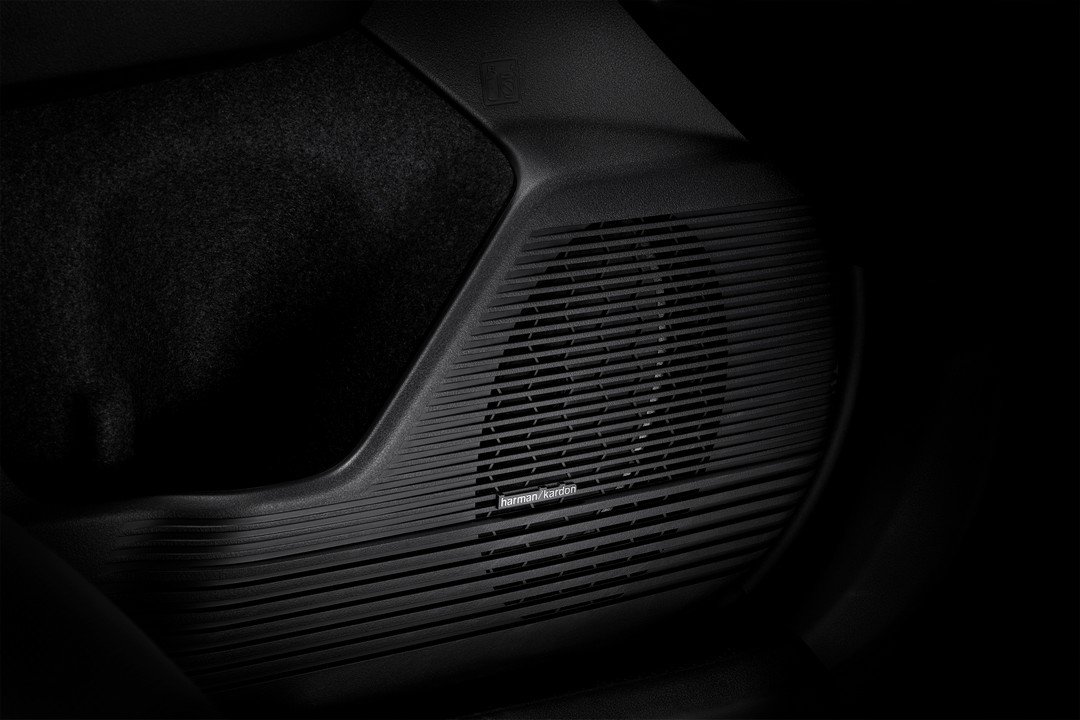 Subaru New Outback, Harman Kardon аудио жүйесі*1
